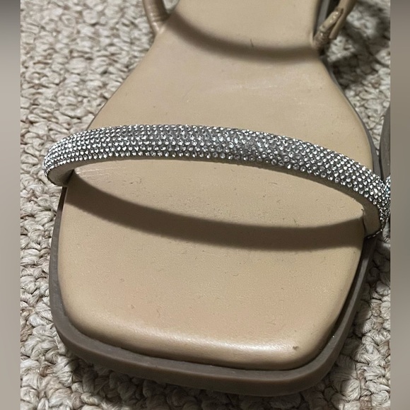 ⭐️ Milan Embellished Sandal Flats ✨ - Picture 5 of 12